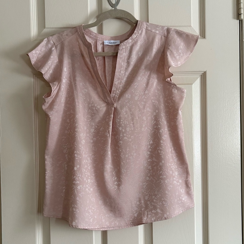 Calvin Klein Flutter Sleeve Blouse | pink | Sz S